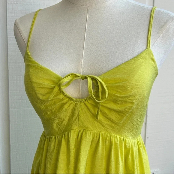 Women’s Nine West Neon Yellow Tie Front Fit and Flare Sun Dress - Picture 11 of 11